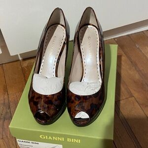 Gianni Bini Tortoiseshell Patent Peep-Toe Pumps - Brown/Black